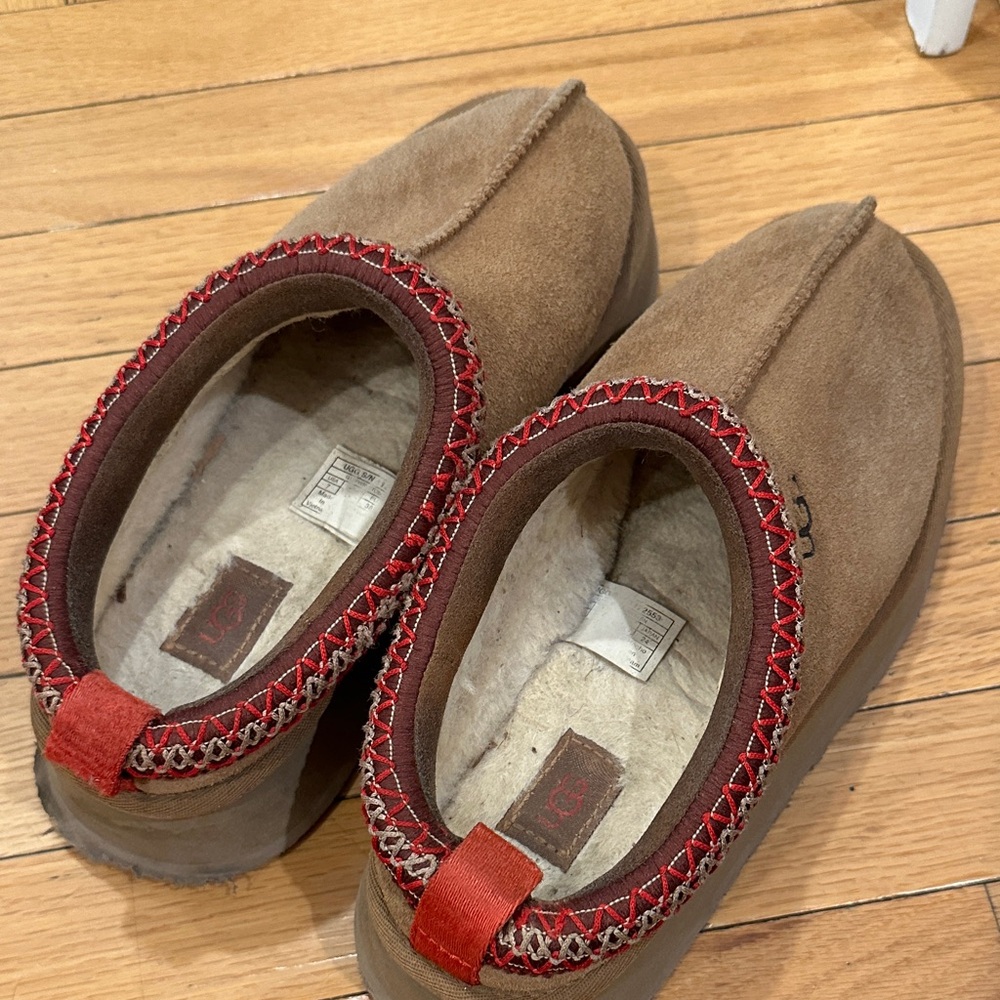 UGG Tazz II
